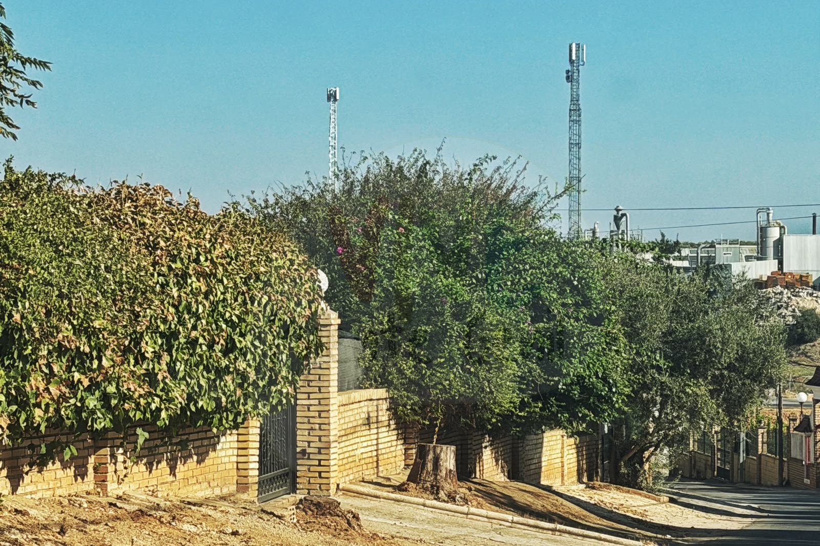 La urbanización de Las Palomas avanza hacia el 5G con una nueva conexión de fibra óptica