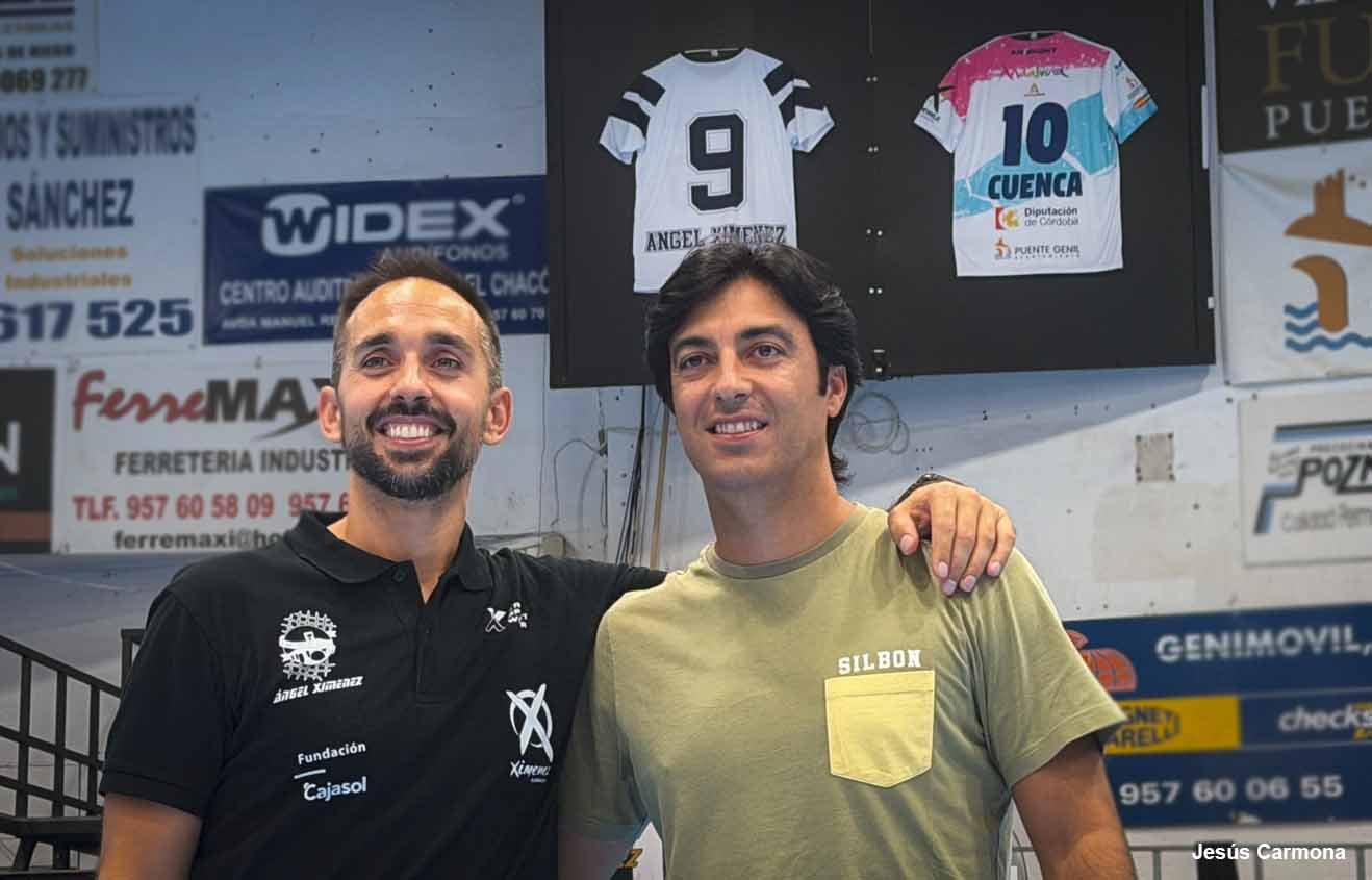 Dos camisetas, un mismo sentimiento: José Cuenca y Ángel Jiménez unidos para siempre en el Miguel Salas