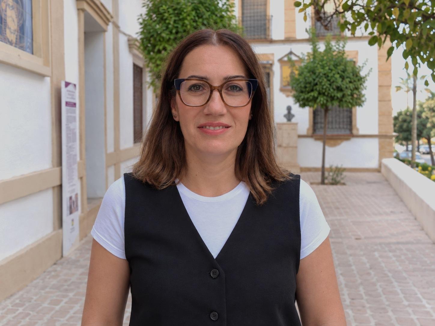 Reyes Estrada será la candidata de IU a la alcaldía de Puente Genil para las elecciones de 2027